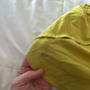 Lululemon speed up shorts size 6